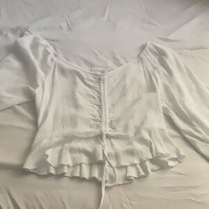 cute v neck white flowy long sleeve